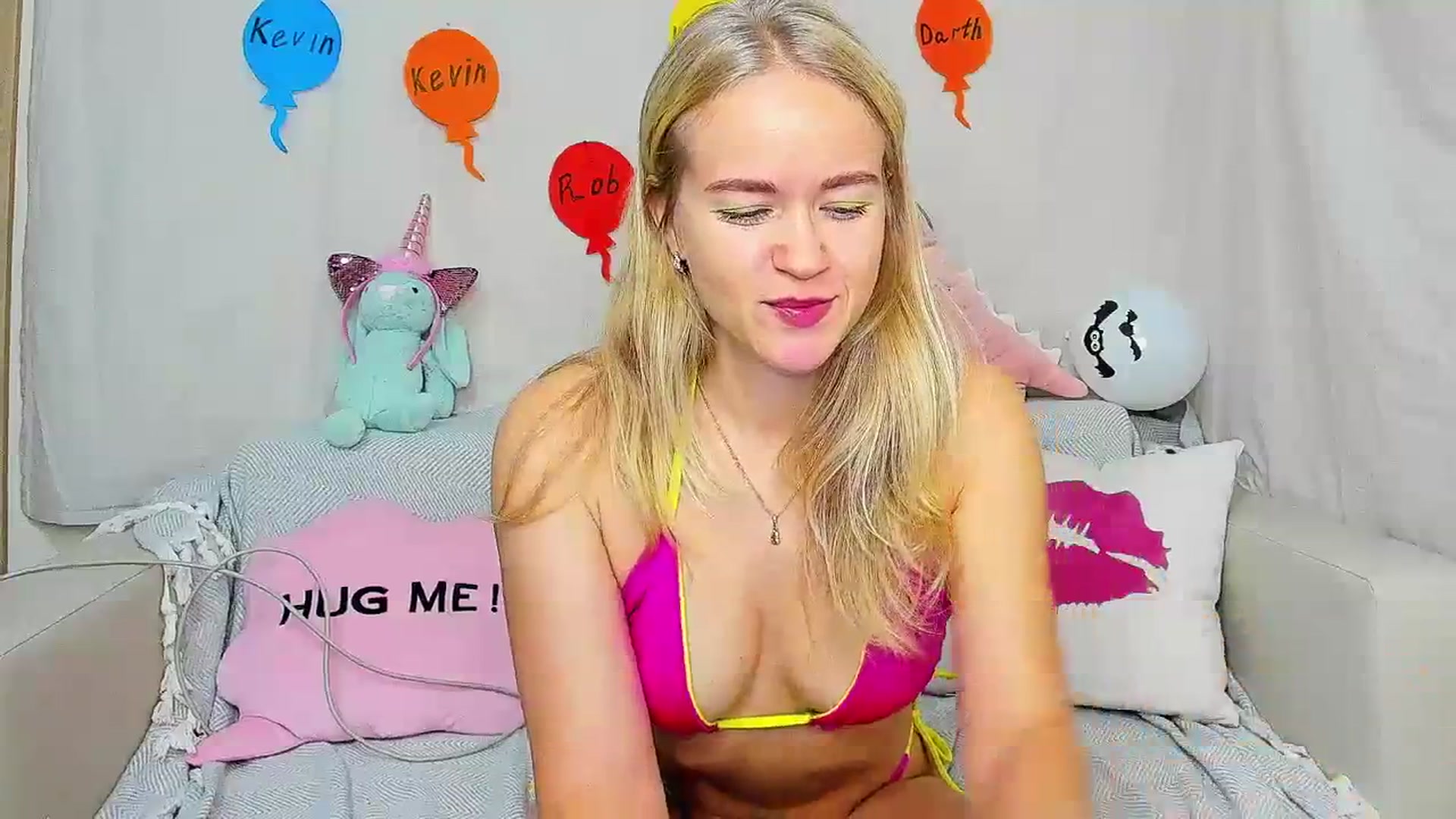Gallery image thumbnail from Angel_Kristy's myfreecams stream on, 11/13/2023, 01:20 image 8 of 20