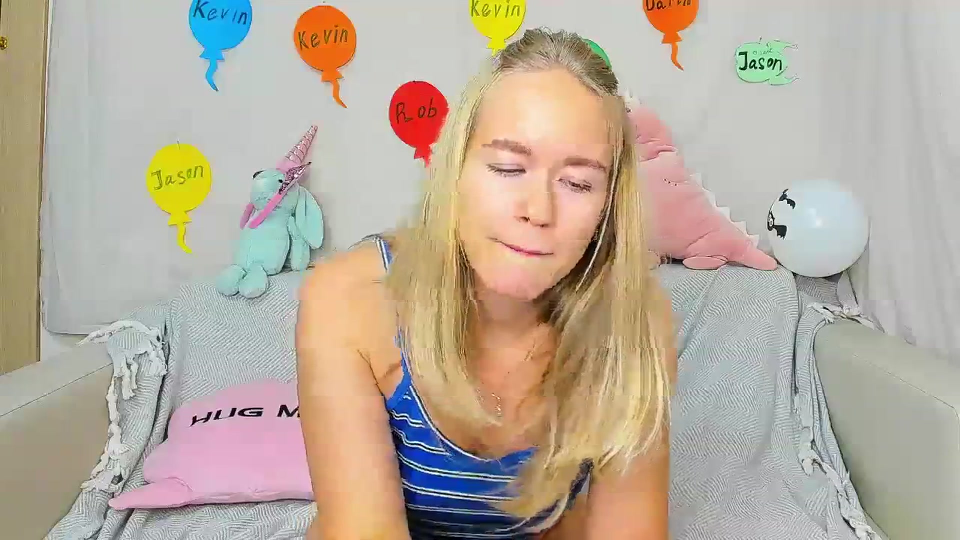 Gallery image thumbnail from Angel_Kristy's myfreecams stream on, 11/14/2023, 05:07 image 7 of 20