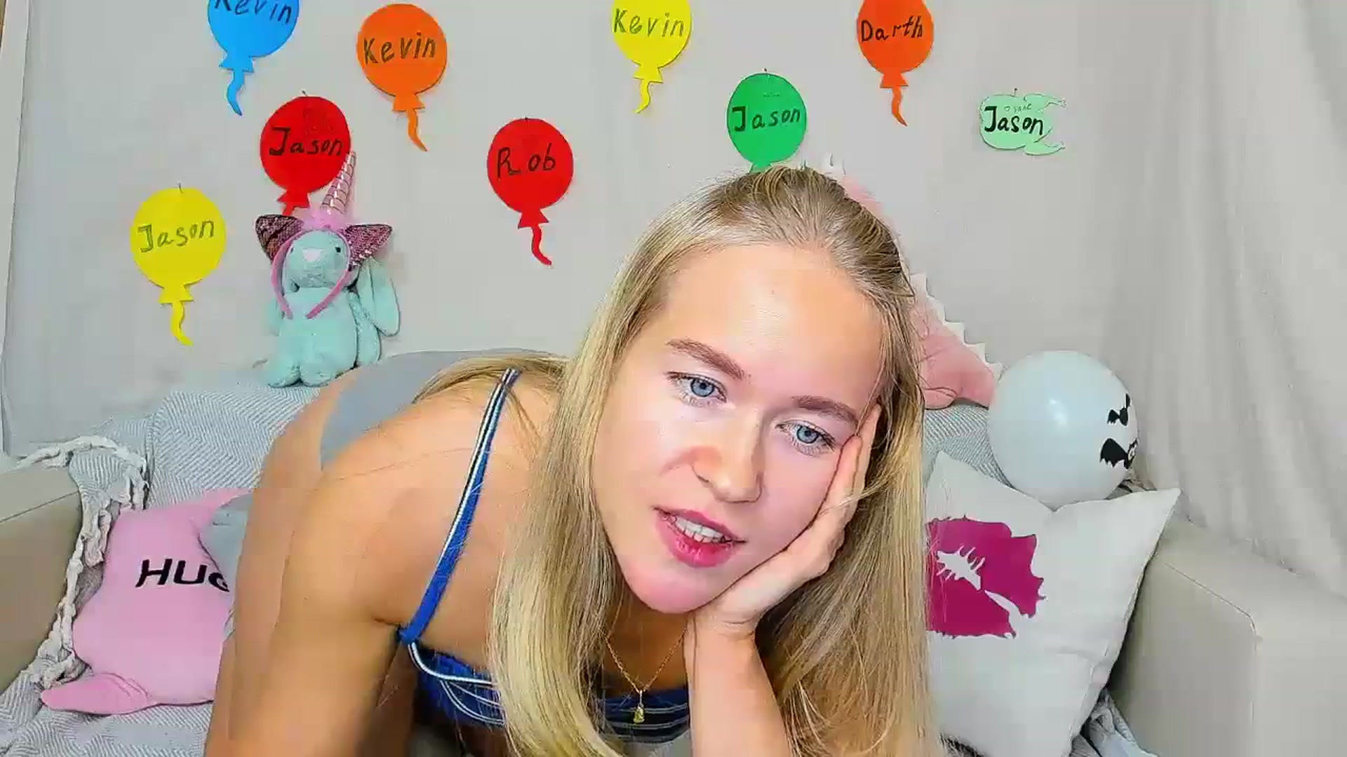 Gallery image thumbnail from Angel_Kristy's myfreecams stream on, 11/14/2023, 06:46 image 4 of 20