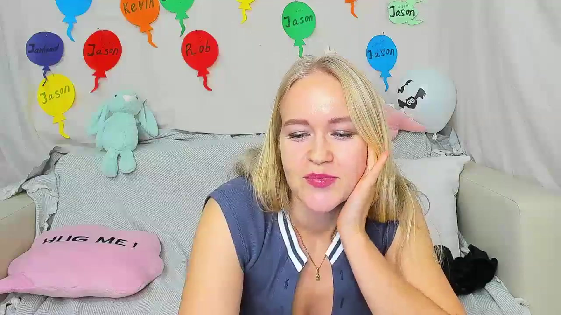 Gallery image thumbnail from Angel_Kristy's myfreecams stream on, 11/17/2023, 05:43 image 15 of 20