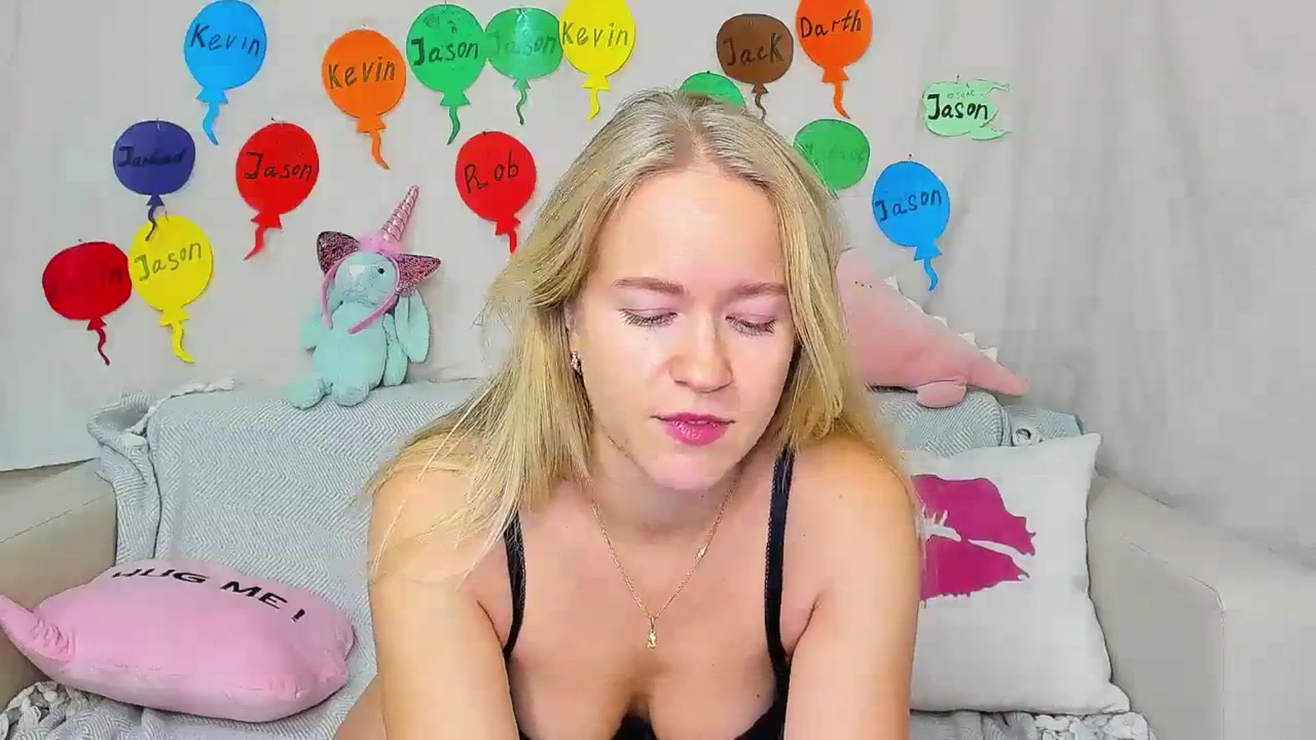 Gallery image thumbnail from Angel_Kristy's myfreecams stream on, 11/22/2023, 03:03 image 9 of 20