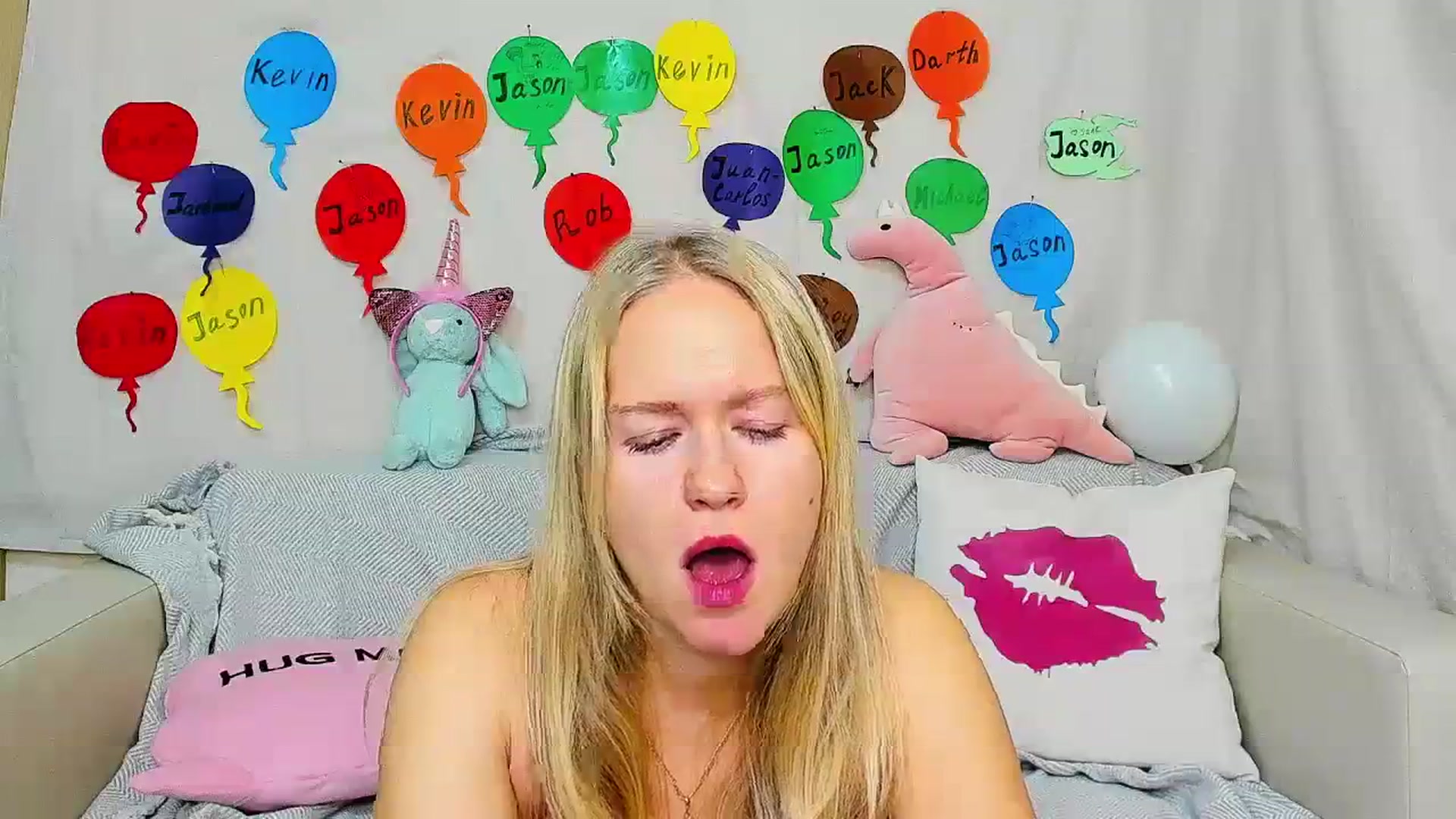 Gallery image thumbnail from Angel_Kristy's myfreecams stream on, 11/27/2023, 02:49 image 9 of 20