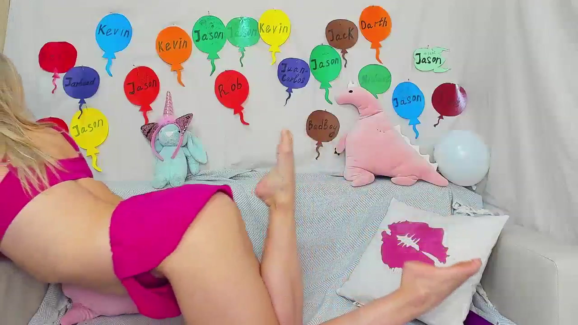 Gallery image thumbnail from Angel_Kristy's myfreecams stream on, 11/27/2023, 05:11 image 11 of 20