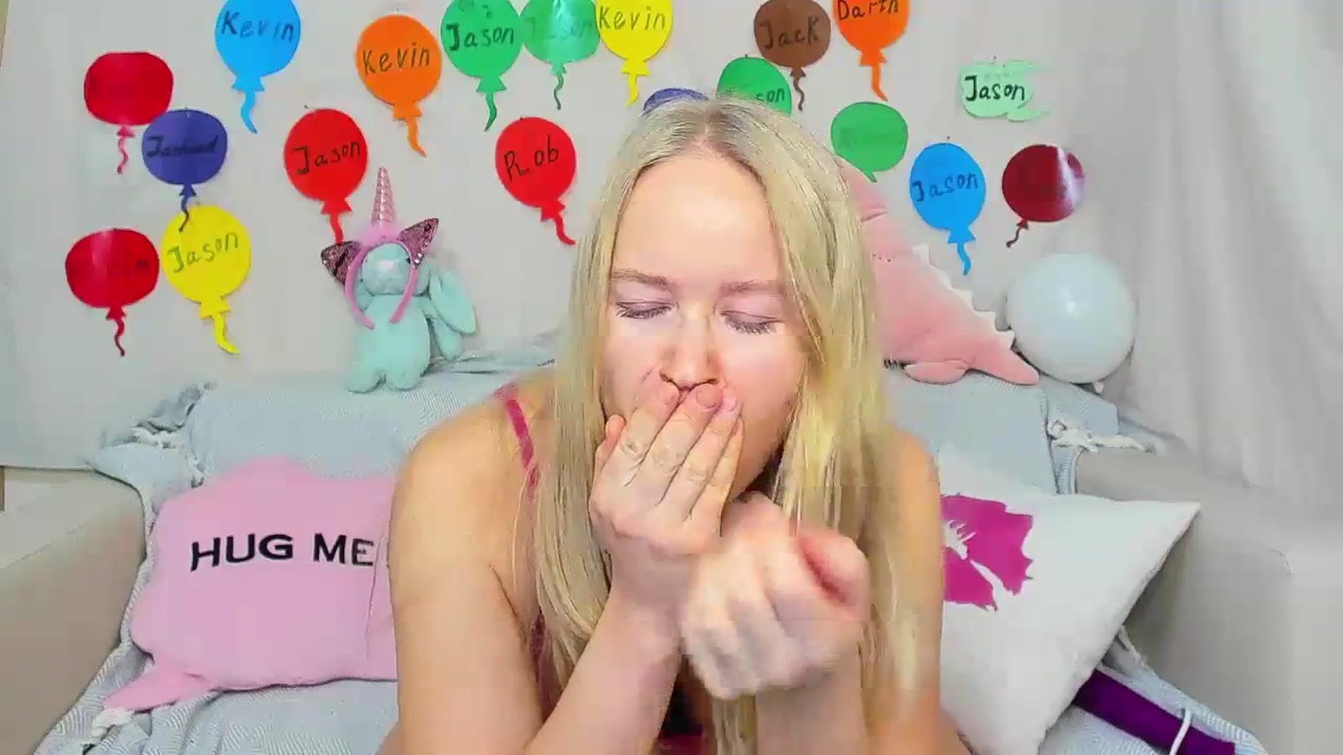 Gallery image thumbnail from Angel_Kristy's myfreecams stream on, 11/27/2023, 05:32 image 16 of 20
