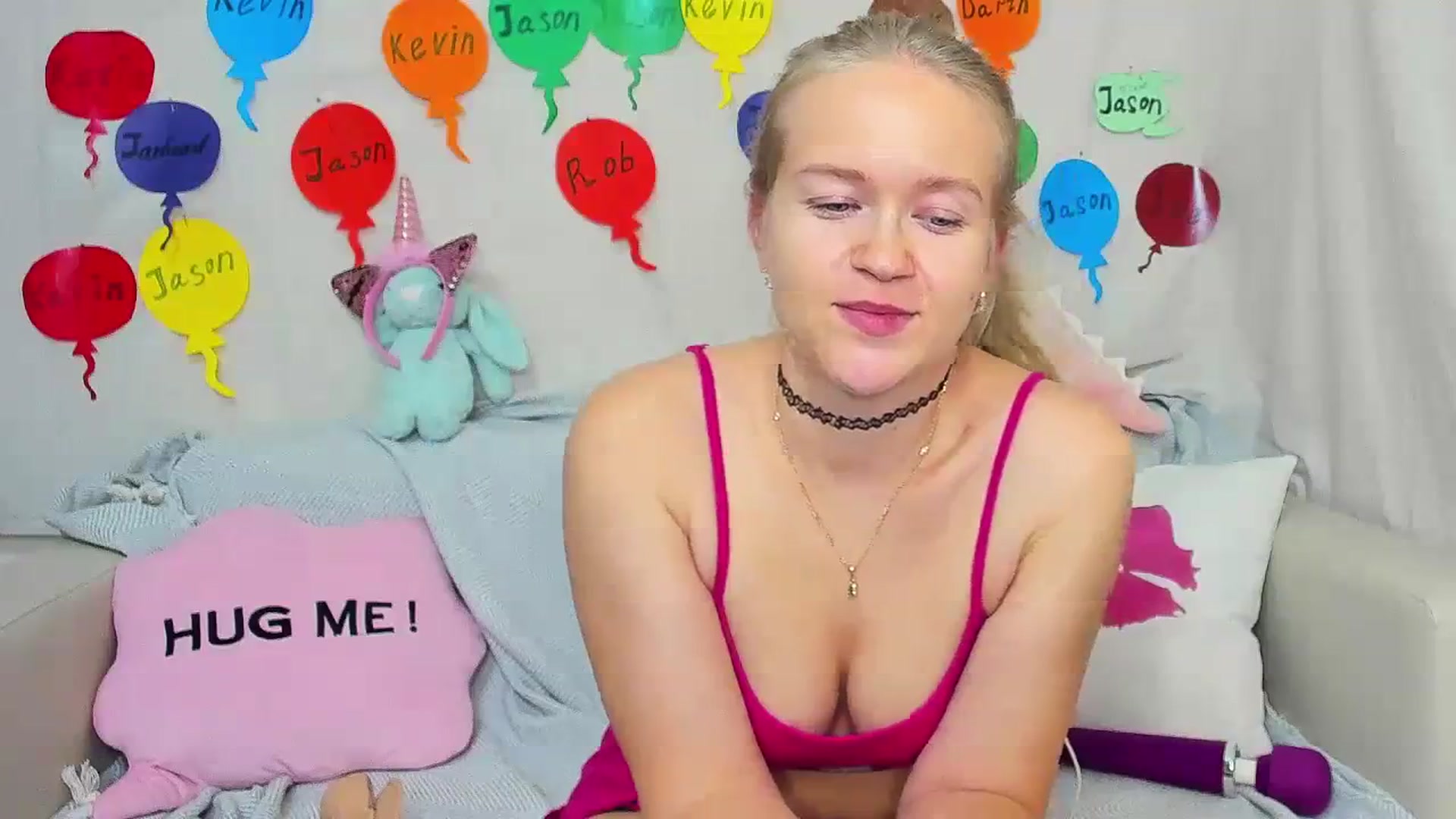 Gallery image thumbnail from Angel_Kristy's myfreecams stream on, 11/27/2023, 06:56 image 16 of 20