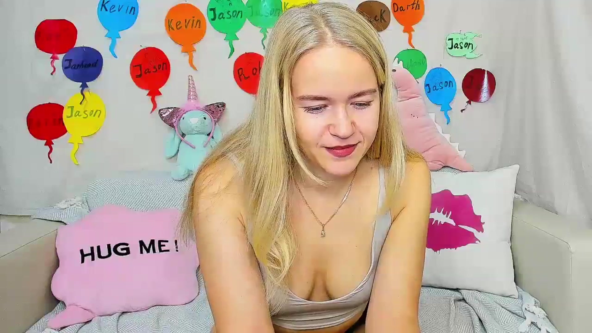 Gallery image thumbnail from Angel_Kristy's myfreecams stream on, 11/28/2023, 01:50 image 19 of 20