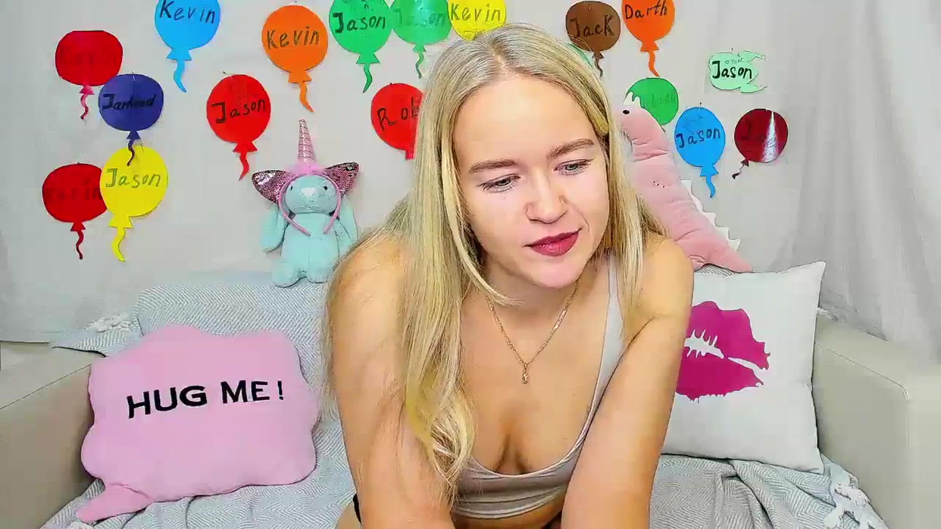 Gallery image thumbnail from Angel_Kristy's myfreecams stream on, 11/28/2023, 01:50 image 18 of 20