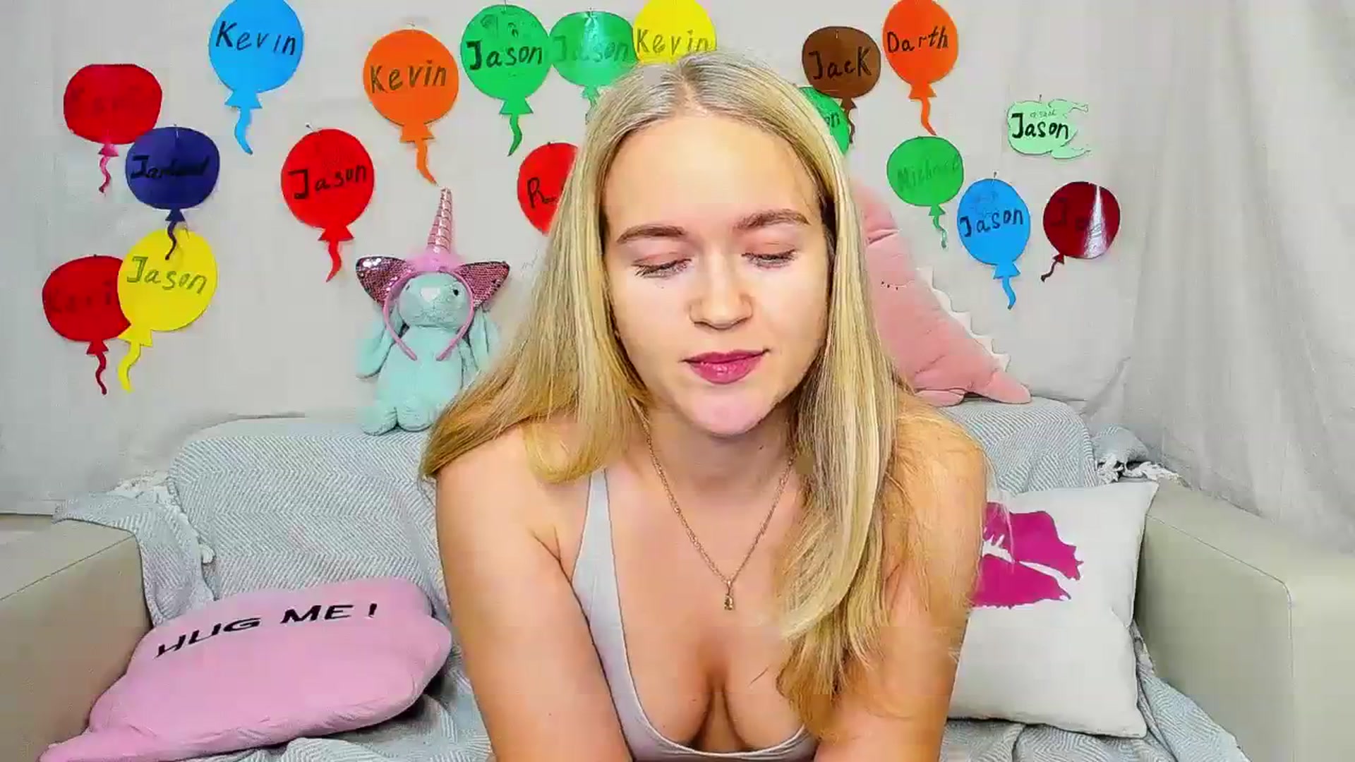 Gallery image thumbnail from Angel_Kristy's myfreecams stream on, 11/28/2023, 06:00 image 17 of 20