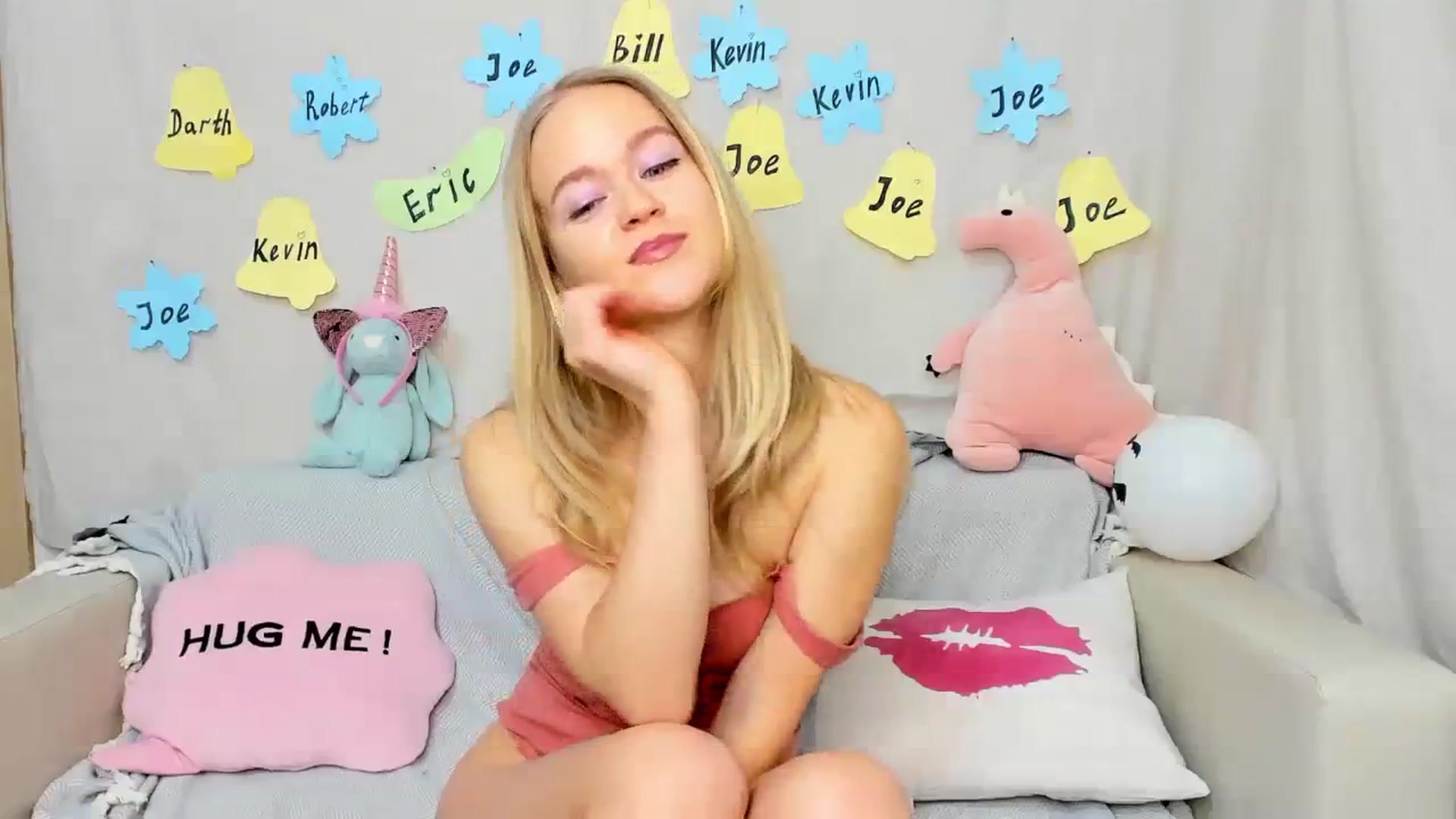Gallery image thumbnail from Angel_Kristy's myfreecams stream on, 12/21/2023, 02:05 image 18 of 20