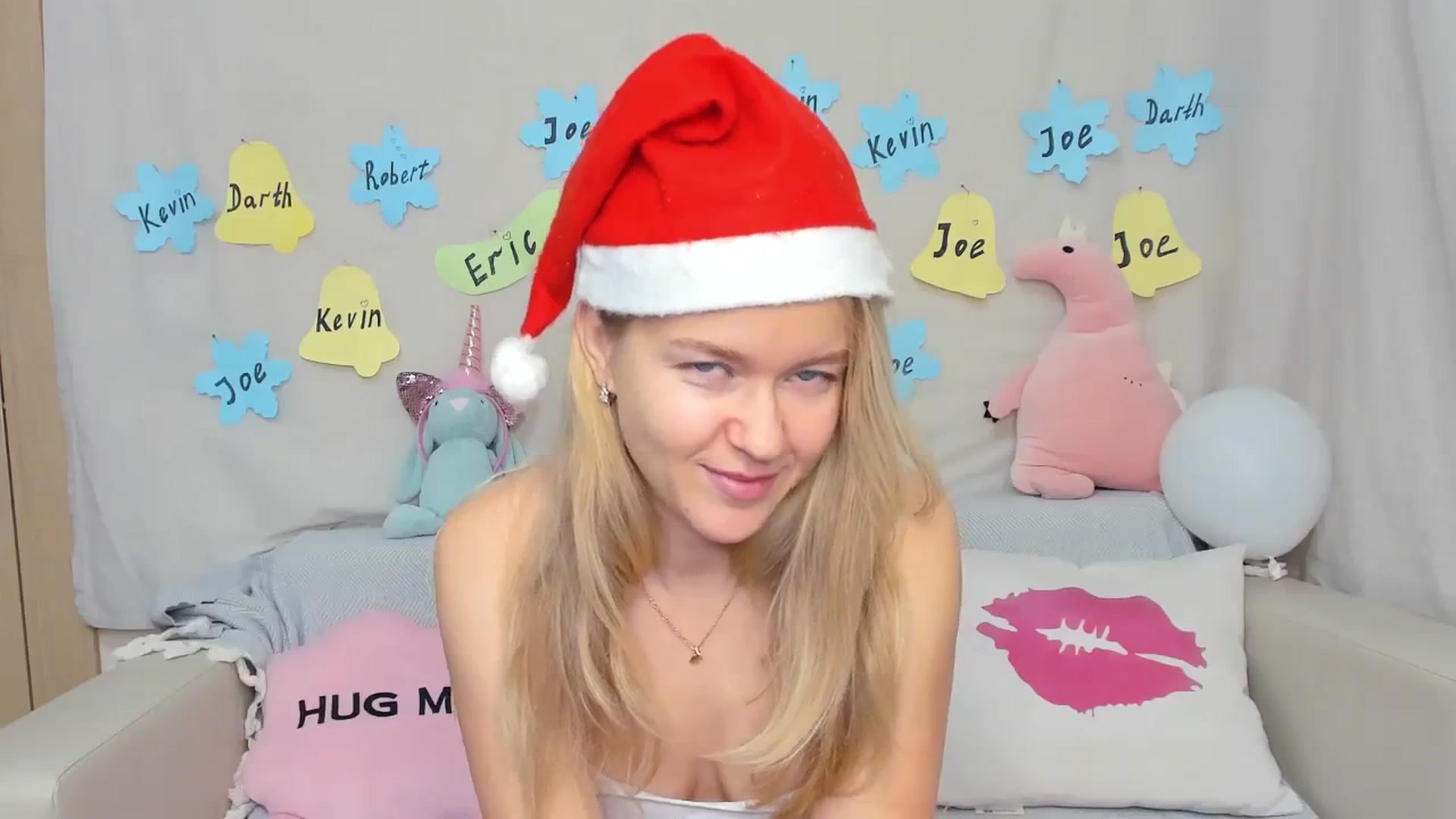 Gallery image thumbnail from Angel_Kristy's myfreecams stream on, 12/25/2023, 03:48 image 12 of 20