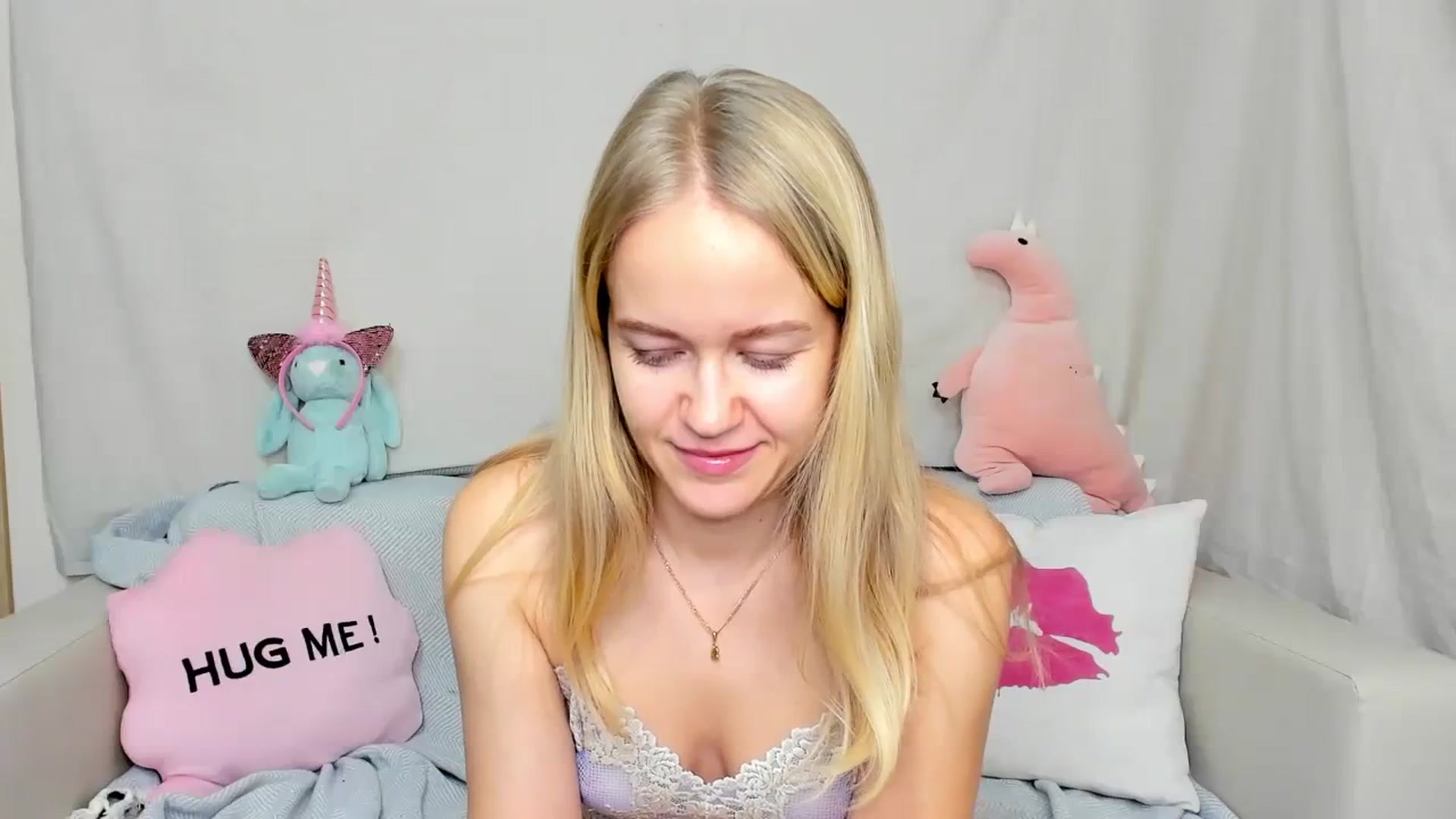 Gallery image thumbnail from Angel_Kristy's myfreecams stream on, 01/03/2024, 05:21 image 3 of 20
