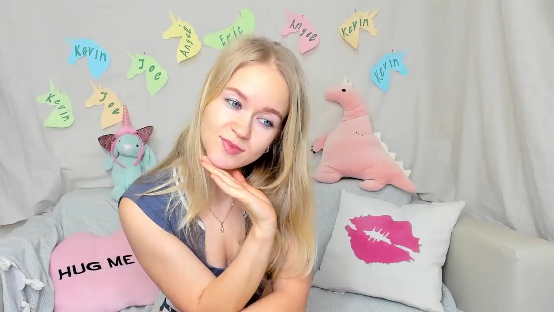 Gallery image thumbnail from Angel_Kristy's myfreecams stream on, 01/17/2024, 02:26 image 15 of 20