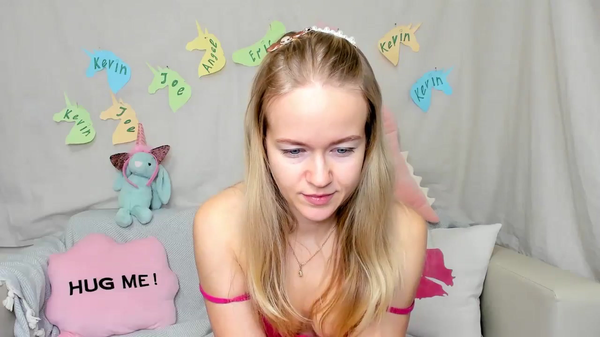 Gallery image thumbnail from Angel_Kristy's myfreecams stream on, 01/18/2024, 02:46 image 7 of 20