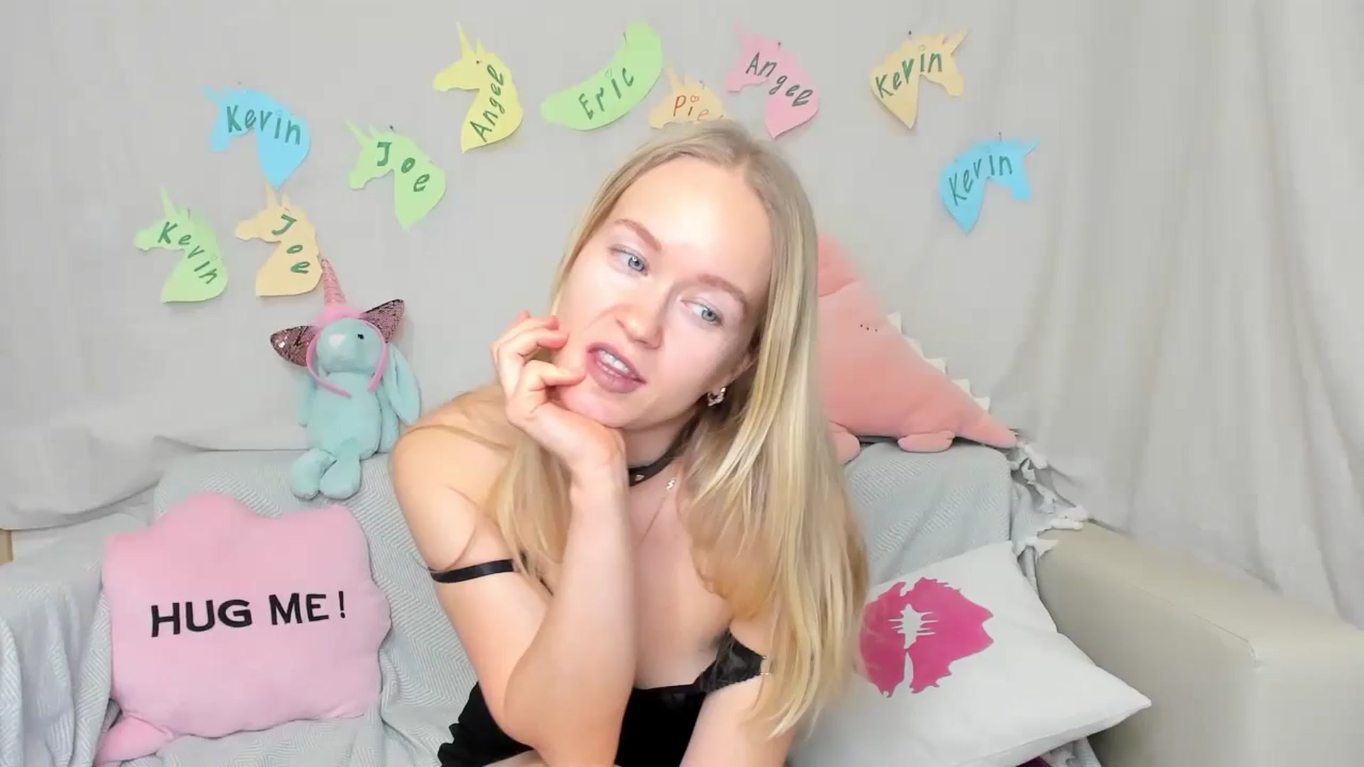 Gallery image thumbnail from Angel_Kristy's myfreecams stream on, 01/31/2024, 03:00 image 12 of 20