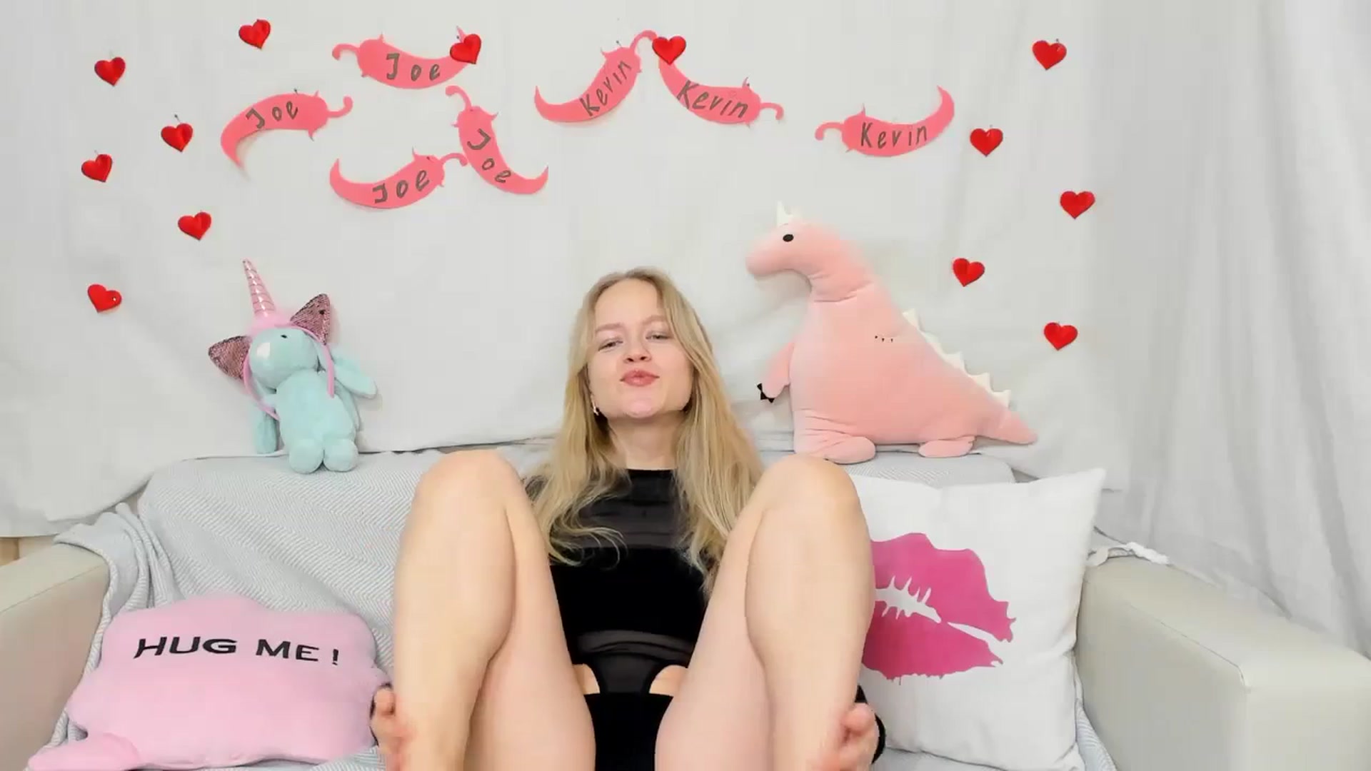 Gallery image thumbnail from Angel_Kristy's myfreecams stream on, 02/14/2024, 06:06 image 15 of 20