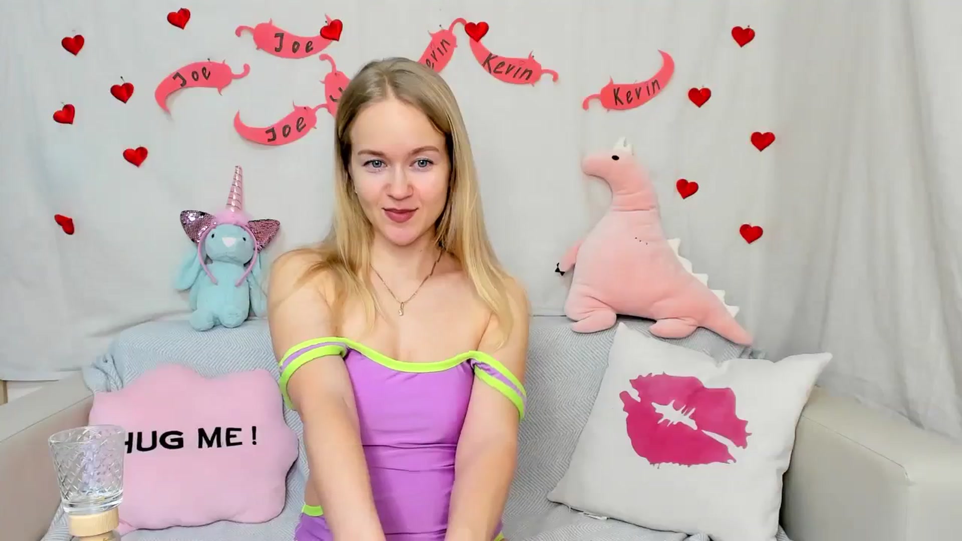 Gallery image thumbnail from Angel_Kristy's myfreecams stream on, 02/28/2024, 04:27 image 9 of 20
