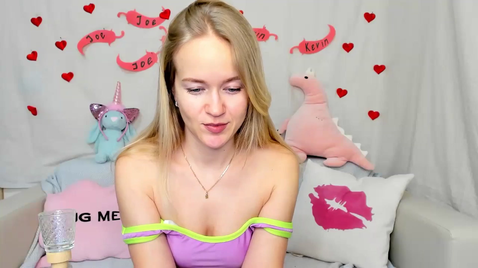 Gallery image thumbnail from Angel_Kristy's myfreecams stream on, 02/28/2024, 04:27 image 6 of 20