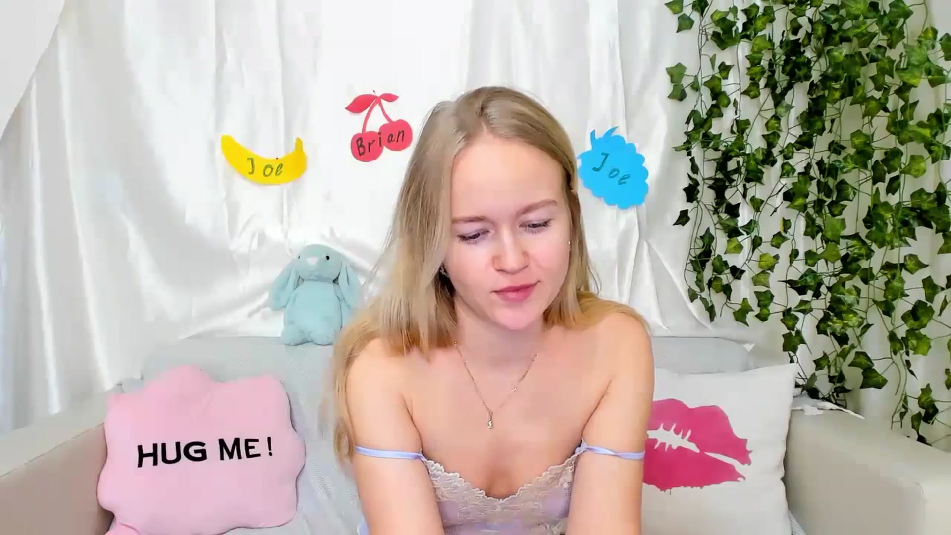 Gallery image thumbnail from Angel_Kristy's myfreecams stream on, 03/08/2024, 06:58 image 19 of 20