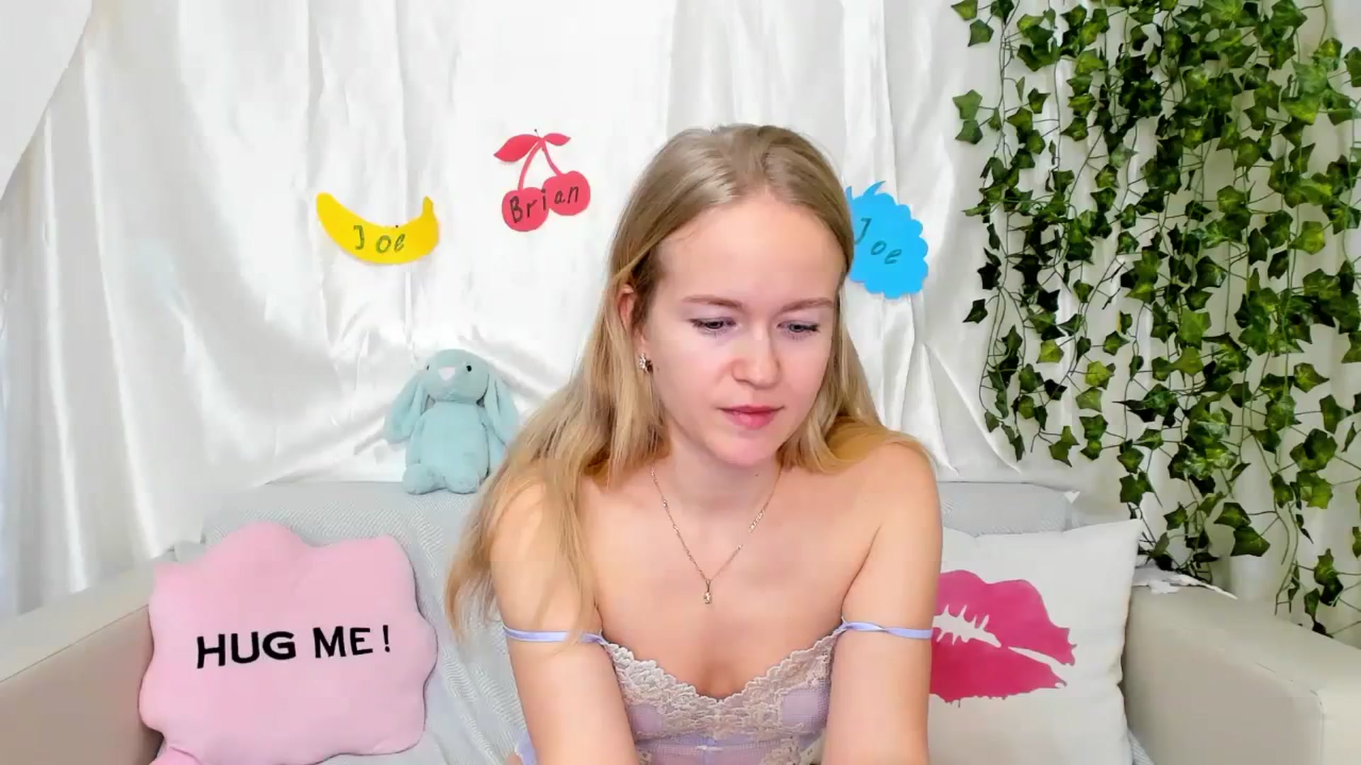 Gallery image thumbnail from Angel_Kristy's myfreecams stream on, 03/08/2024, 06:58 image 20 of 20