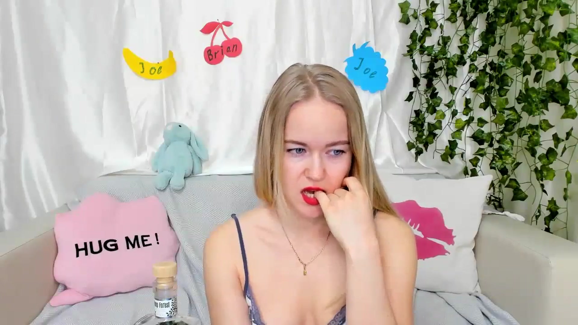 Gallery image thumbnail from Angel_Kristy's myfreecams stream on, 03/09/2024, 03:32 image 19 of 20