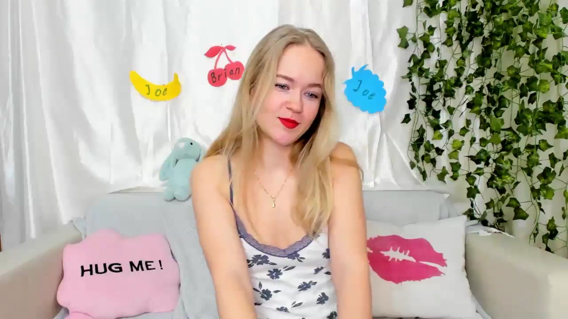 Gallery image thumbnail from Angel_Kristy's myfreecams stream on, 03/09/2024, 03:32 image 6 of 20