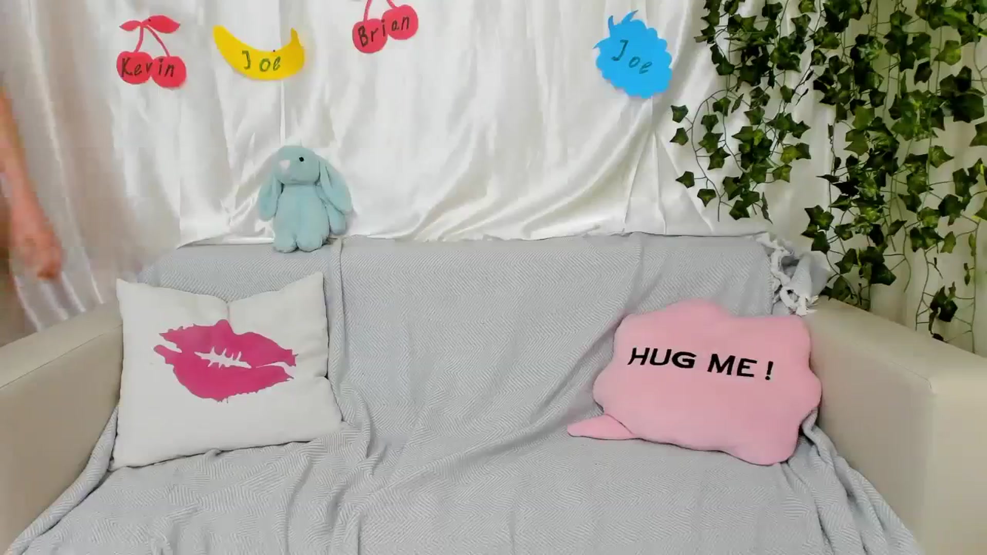 Gallery image thumbnail from Angel_Kristy's myfreecams stream on, 03/13/2024, 06:14 image 6 of 20