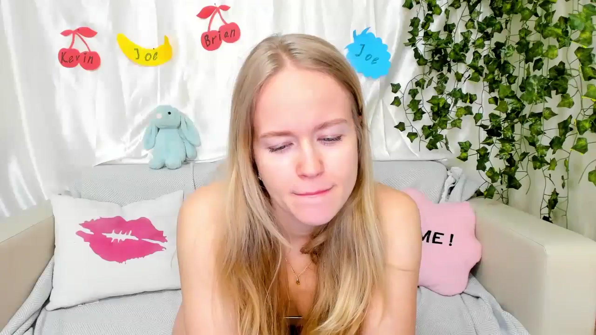 Gallery image thumbnail from Angel_Kristy's myfreecams stream on, 03/13/2024, 06:14 image 20 of 20