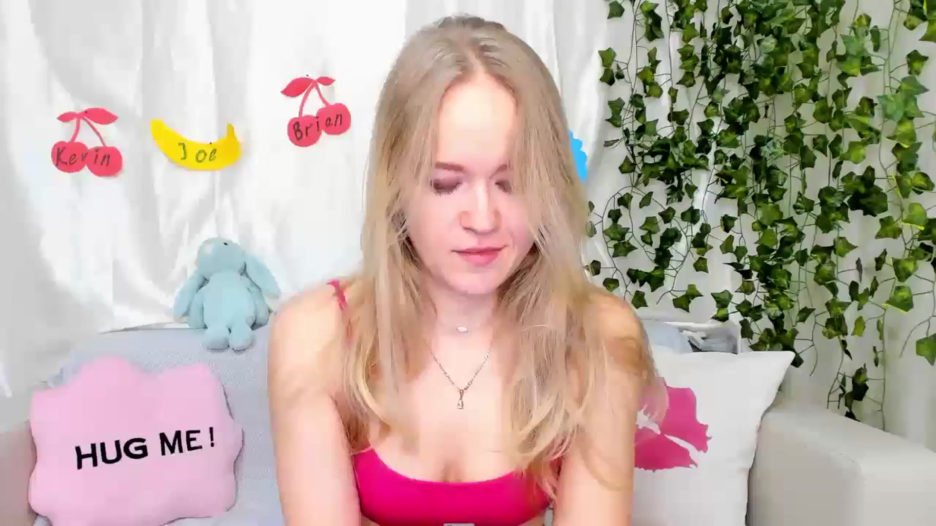 Gallery image thumbnail from Angel_Kristy's myfreecams stream on, 03/19/2024, 01:38 image 11 of 20