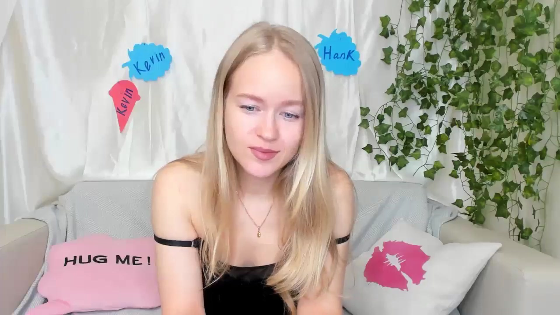 Gallery image thumbnail from Angel_Kristy's myfreecams stream on, 05/04/2024, 01:43 image 20 of 20