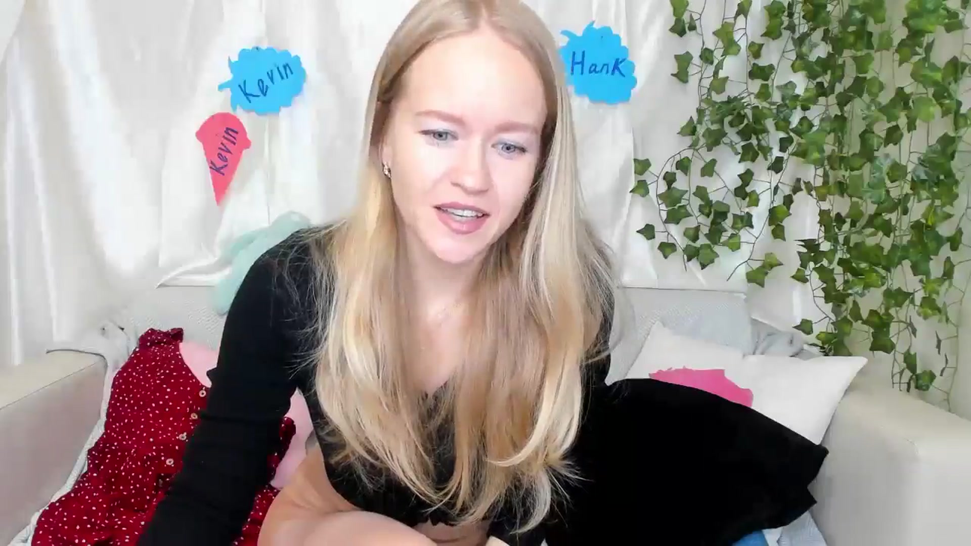 Gallery image thumbnail from Angel_Kristy's myfreecams stream on, 05/04/2024, 01:43 image 3 of 20