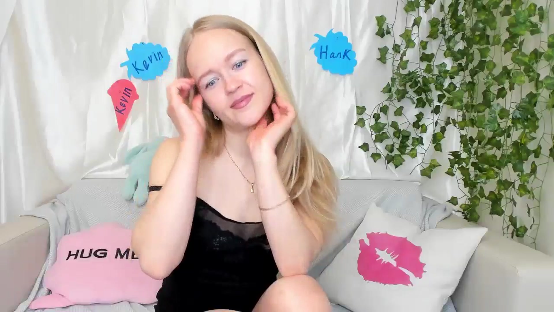 Gallery image thumbnail from Angel_Kristy's myfreecams stream on, 05/04/2024, 01:43 image 9 of 20