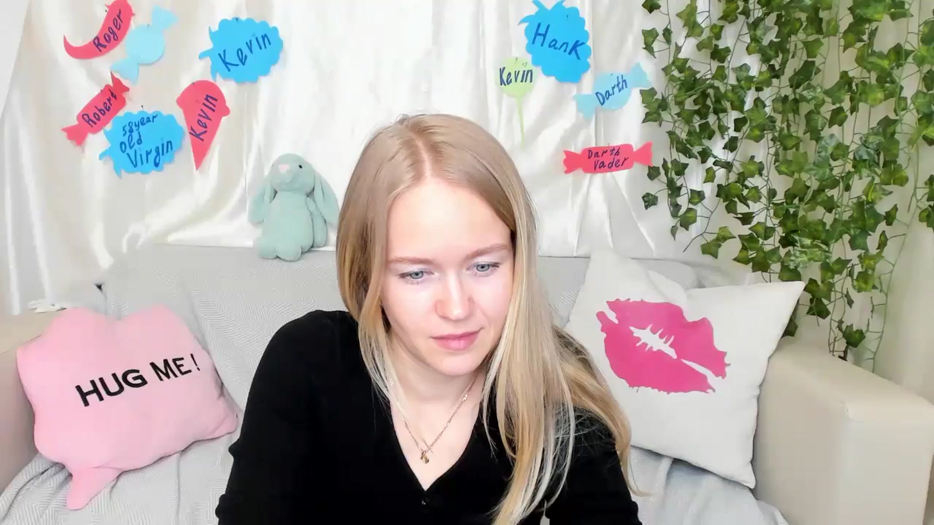 Gallery image thumbnail from Angel_Kristy's myfreecams stream on, 05/04/2024, 07:02 image 11 of 20