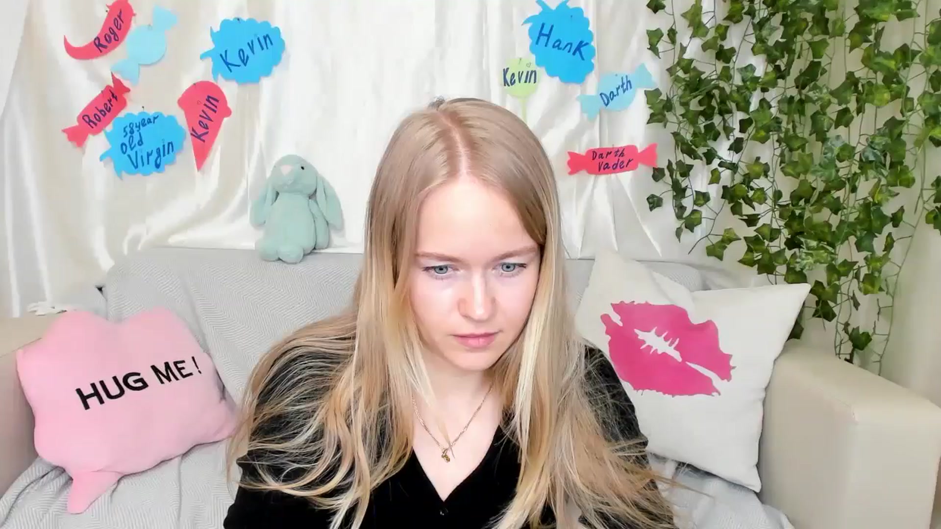 Gallery image thumbnail from Angel_Kristy's myfreecams stream on, 05/04/2024, 07:02 image 16 of 20