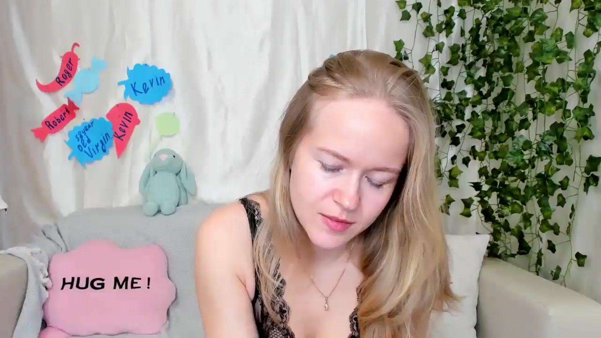 Gallery image thumbnail from Angel_Kristy's myfreecams stream on, 05/13/2024, 03:28 image 15 of 20