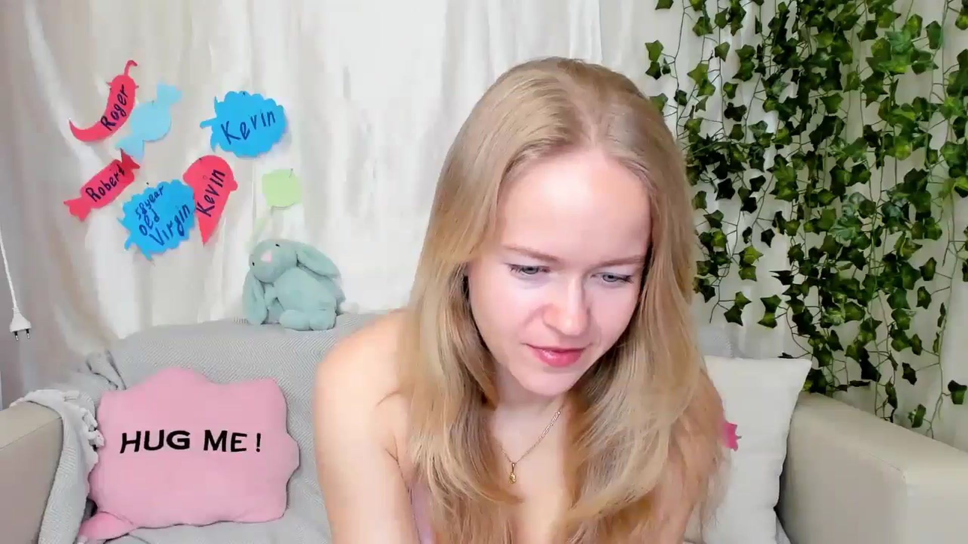 Gallery image thumbnail from Angel_Kristy's myfreecams stream on, 05/13/2024, 03:28 image 3 of 20