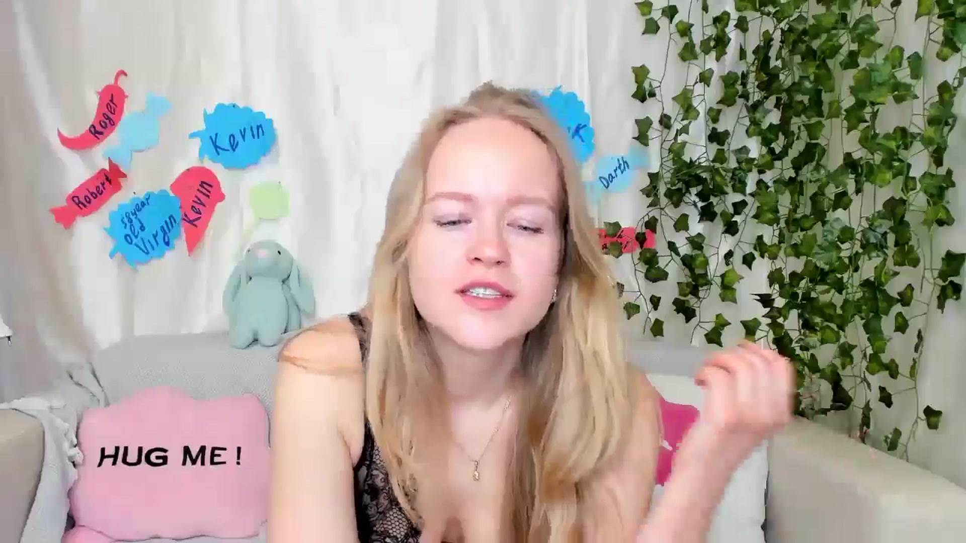 Gallery image thumbnail from Angel_Kristy's myfreecams stream on, 05/13/2024, 03:28 image 16 of 20