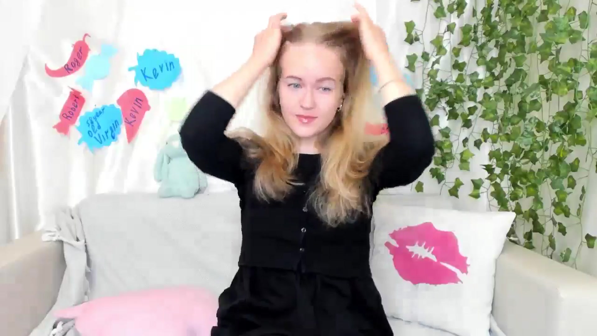 Gallery image thumbnail from Angel_Kristy's myfreecams stream on, 05/14/2024, 02:02 image 4 of 20