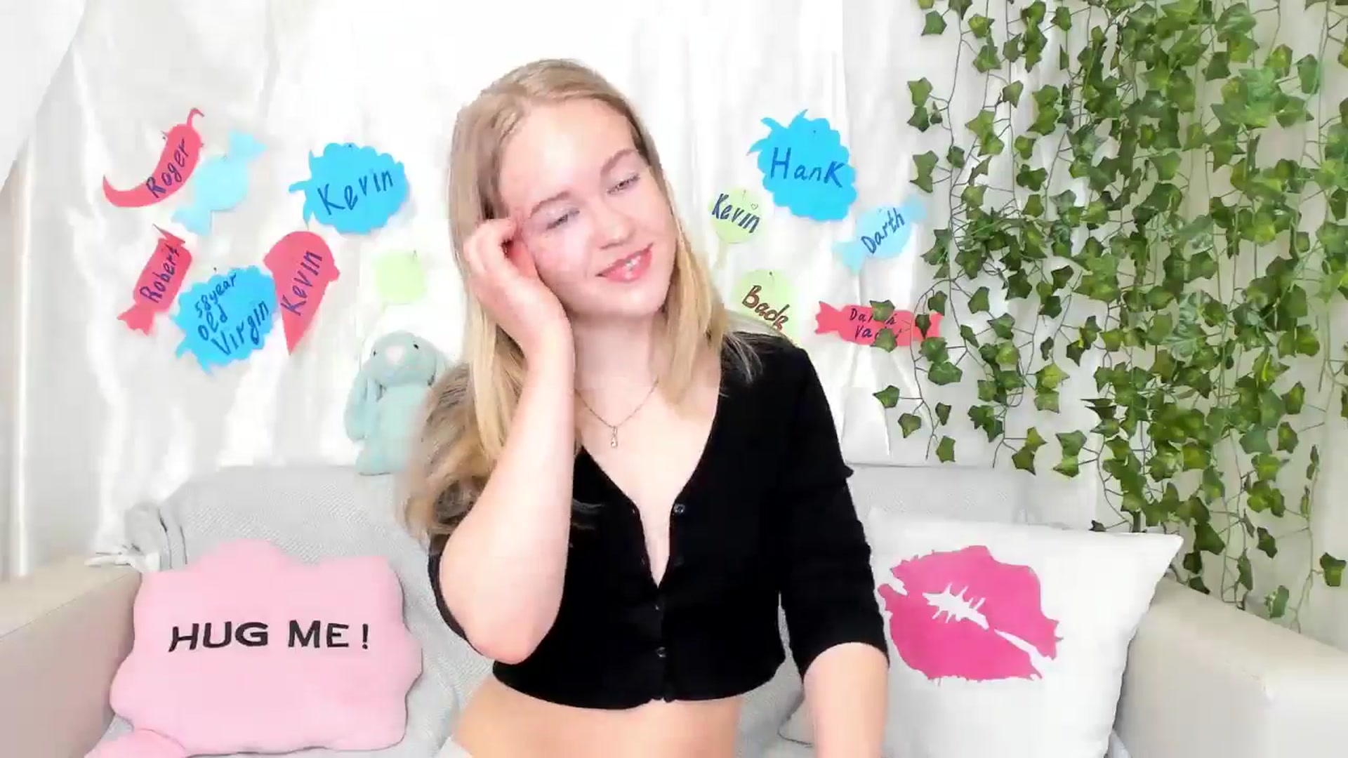 Gallery image thumbnail from Angel_Kristy's myfreecams stream on, 05/14/2024, 02:53 image 15 of 20