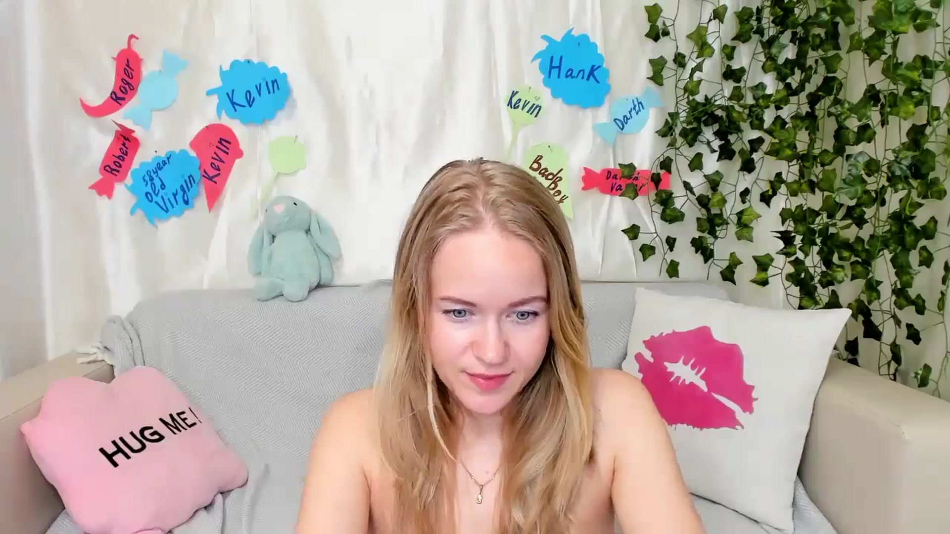 Gallery image thumbnail from Angel_Kristy's myfreecams stream on, 05/14/2024, 07:02 image 19 of 20
