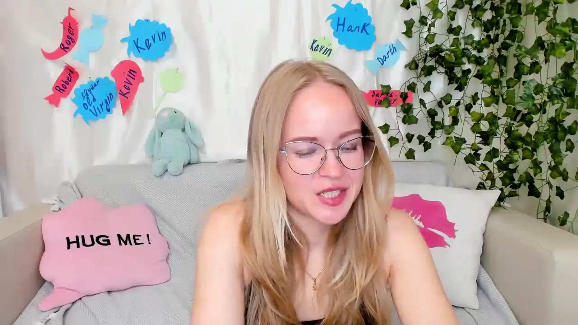 Gallery image thumbnail from Angel_Kristy's myfreecams stream on, 05/17/2024, 03:08 image 2 of 20