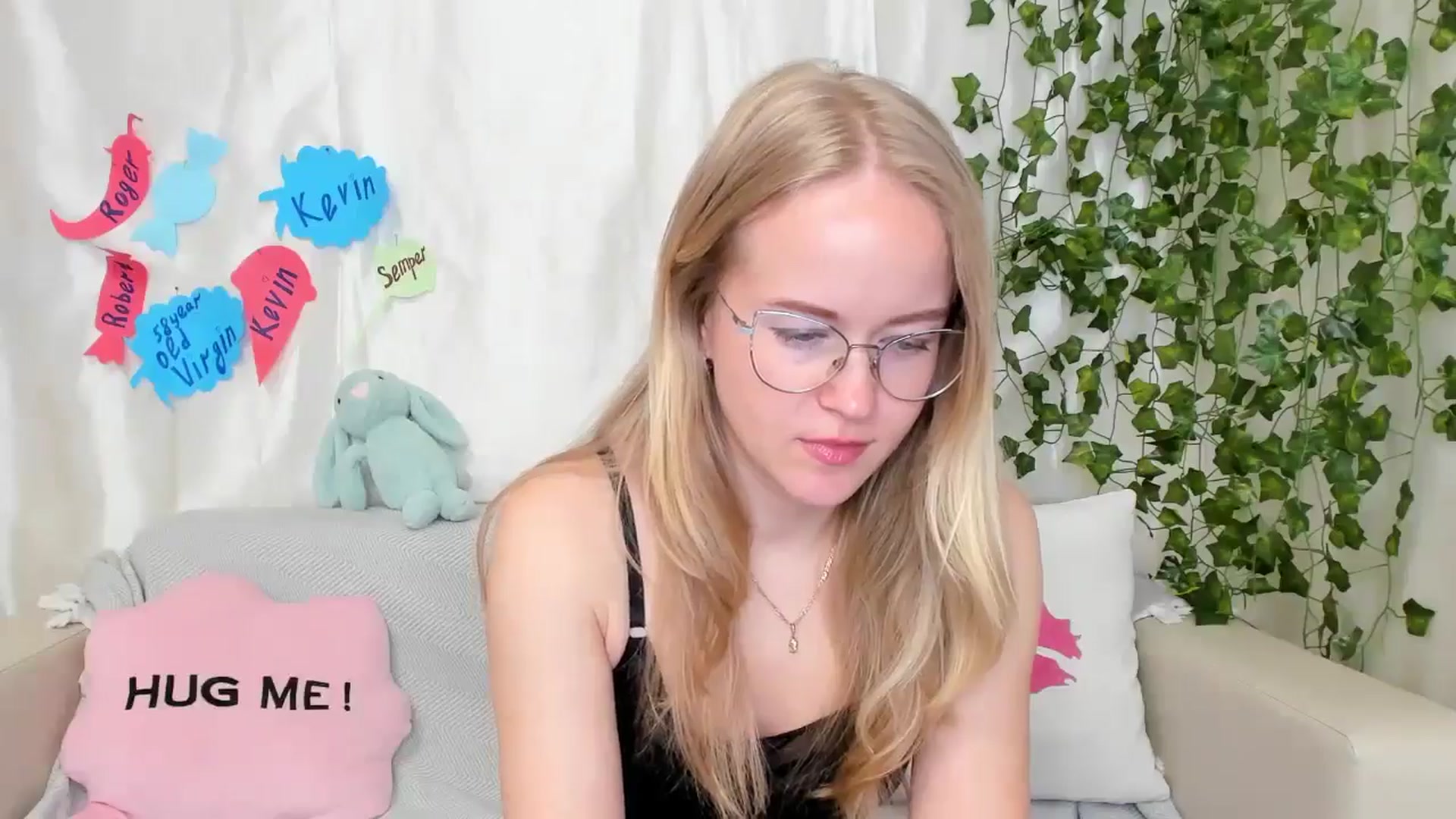 Gallery image thumbnail from Angel_Kristy's myfreecams stream on, 05/17/2024, 04:27 image 7 of 20