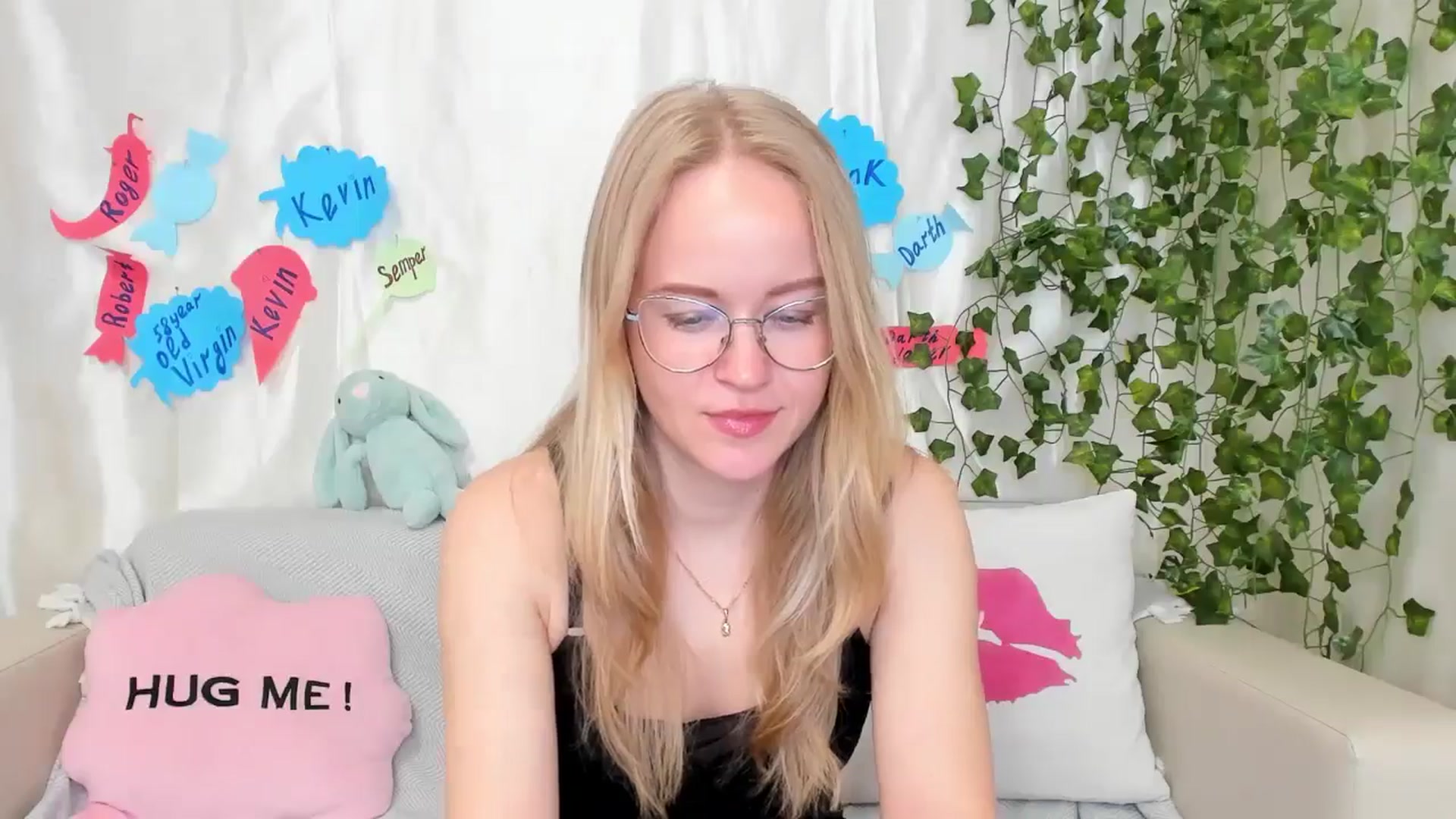 Gallery image thumbnail from Angel_Kristy's myfreecams stream on, 05/17/2024, 04:27 image 15 of 20