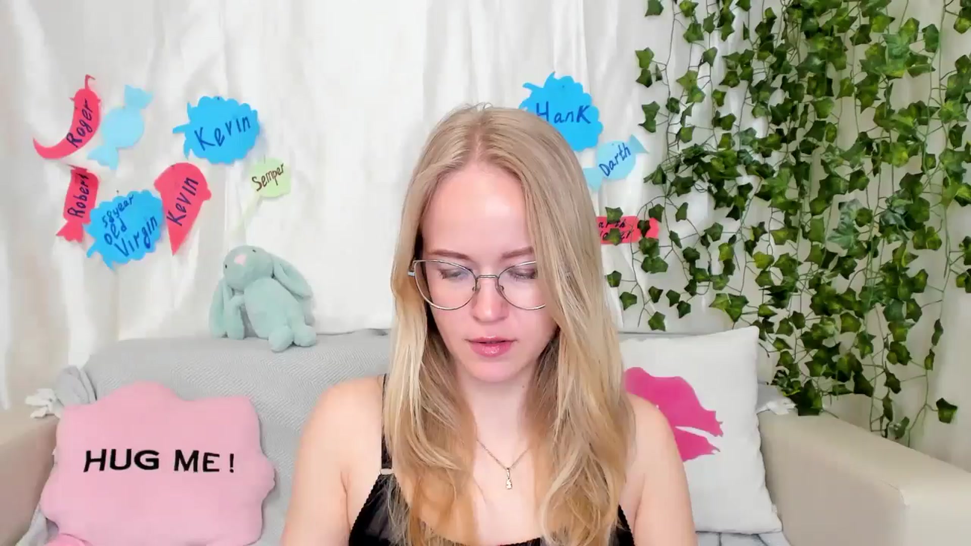Gallery image thumbnail from Angel_Kristy's myfreecams stream on, 05/17/2024, 04:27 image 17 of 20