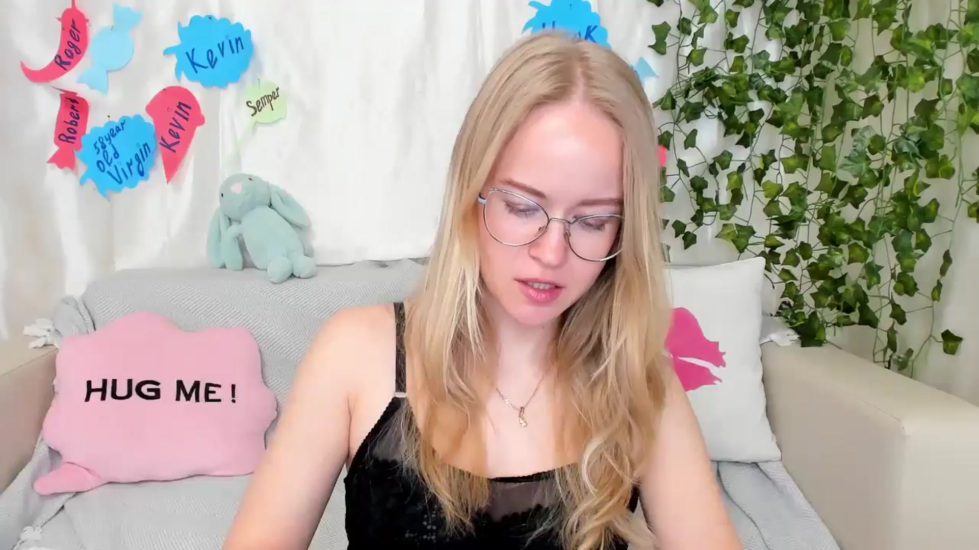 Gallery image thumbnail from Angel_Kristy's myfreecams stream on, 05/17/2024, 04:27 image 18 of 20