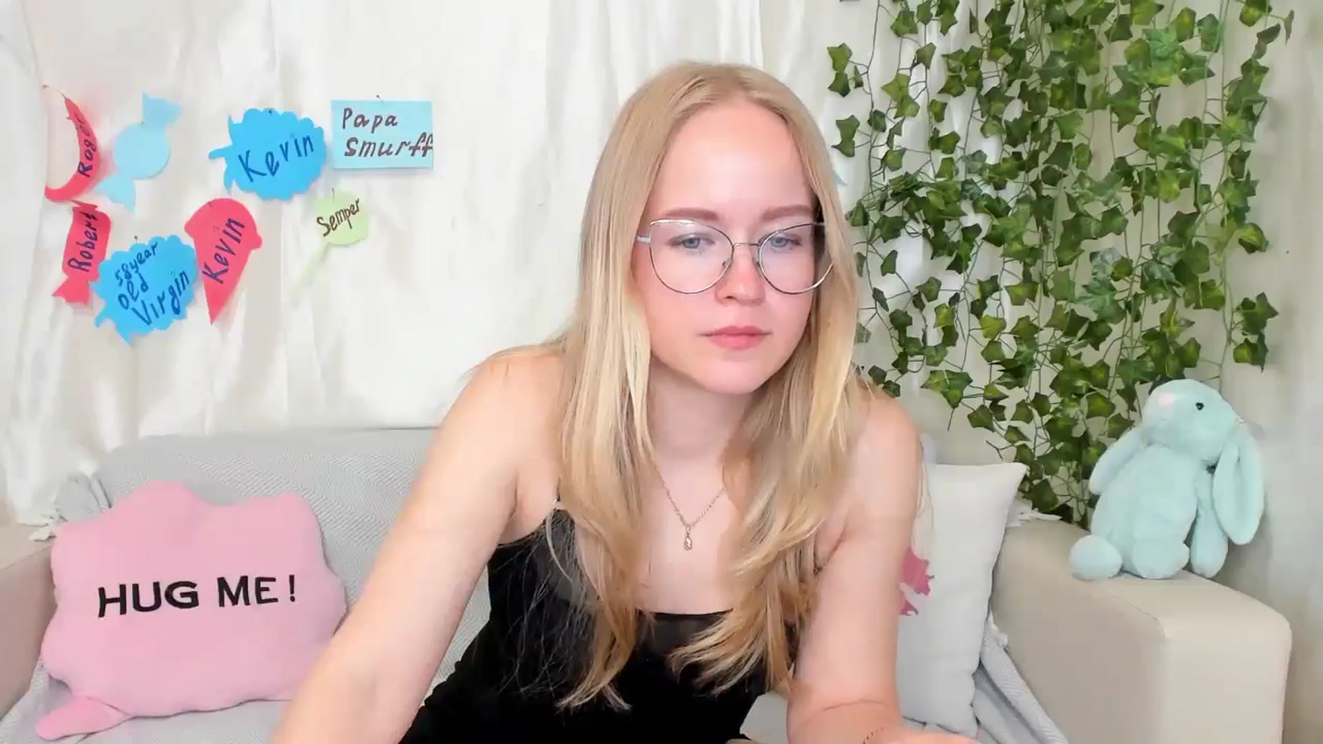Gallery image thumbnail from Angel_Kristy's myfreecams stream on, 05/17/2024, 06:55 image 18 of 20
