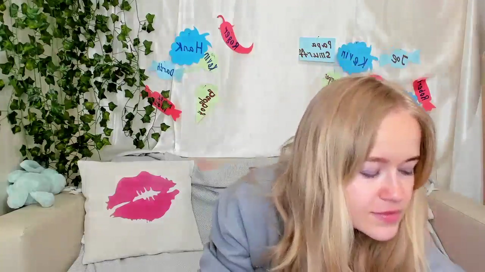 Gallery image thumbnail from Angel_Kristy's myfreecams stream on, 05/27/2024, 01:20 image 19 of 20