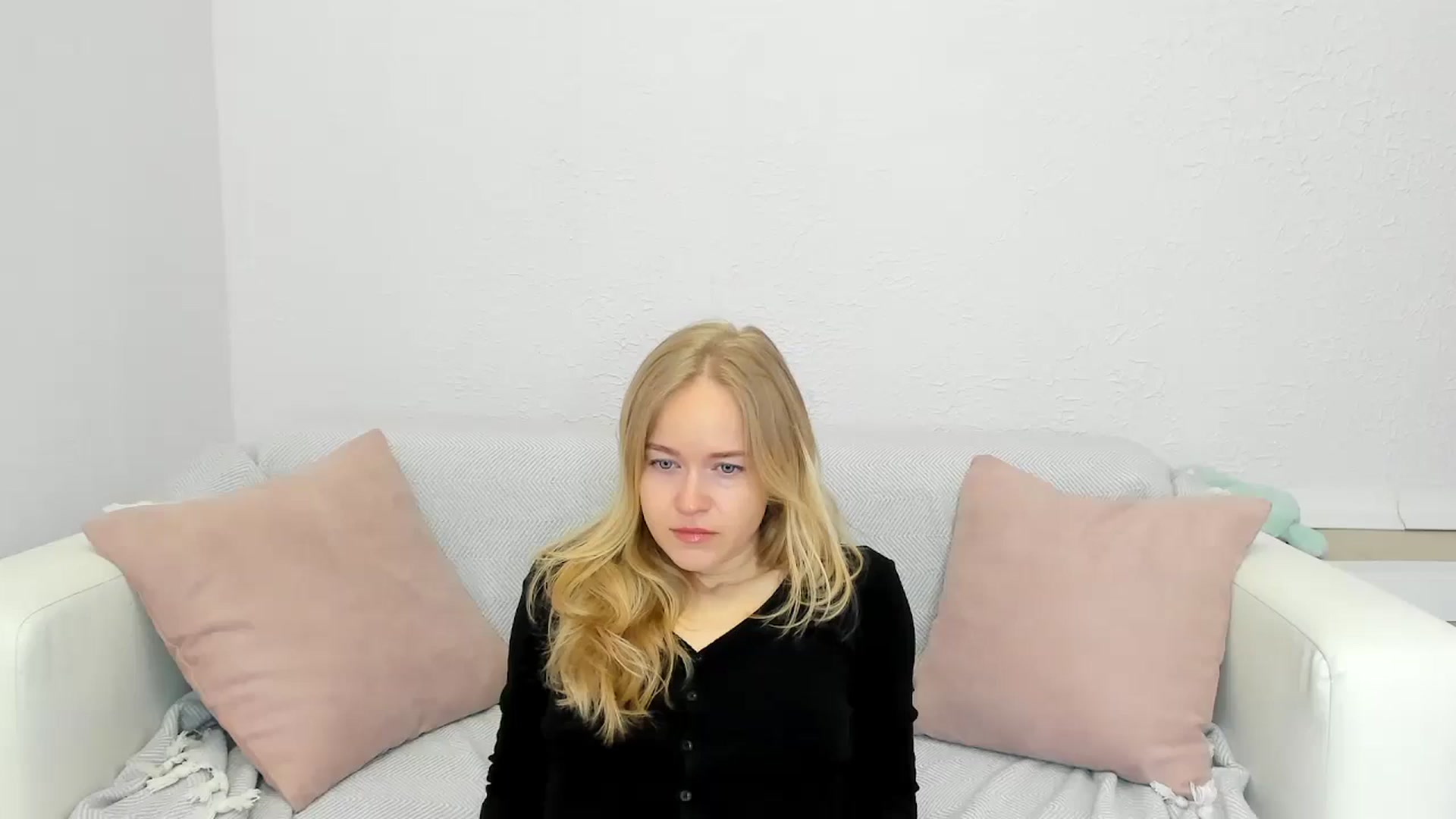 Gallery image thumbnail from Angel_Kristy's myfreecams stream on, 05/31/2024, 01:51 image 2 of 20