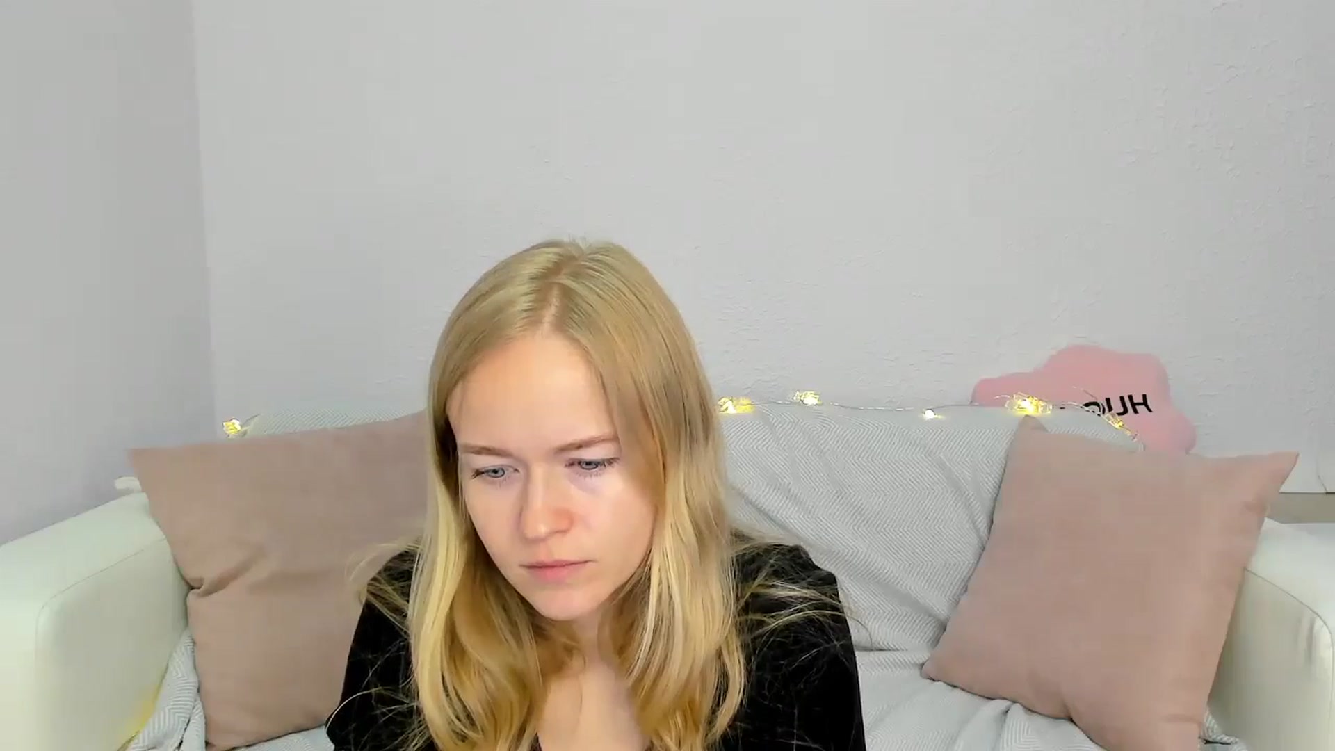 Gallery image thumbnail from Angel_Kristy's myfreecams stream on, 05/31/2024, 04:04 image 19 of 20