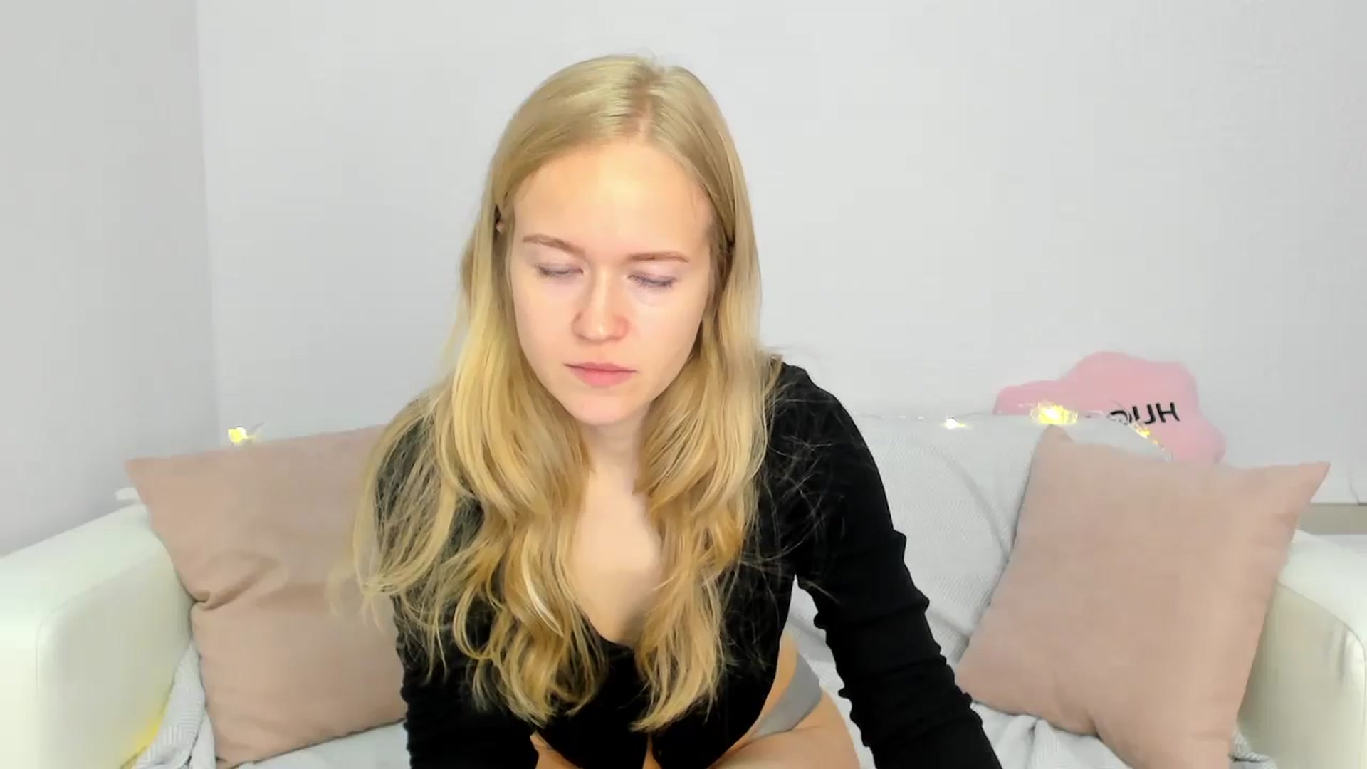 Gallery image thumbnail from Angel_Kristy's myfreecams stream on, 05/31/2024, 04:04 image 9 of 20