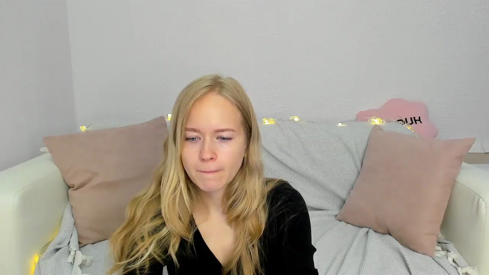 Gallery image thumbnail from Angel_Kristy's myfreecams stream on, 05/31/2024, 04:04 image 8 of 20